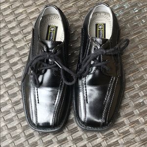 Toddler Boy size 9 dress Black shoes